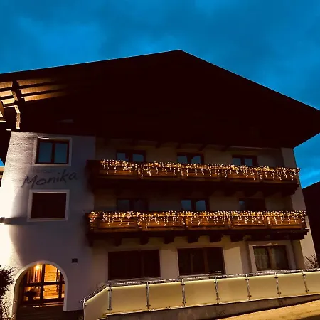 Casa de hóspedes Monika, Cozy B&b, Newly Renovated In Kaprun