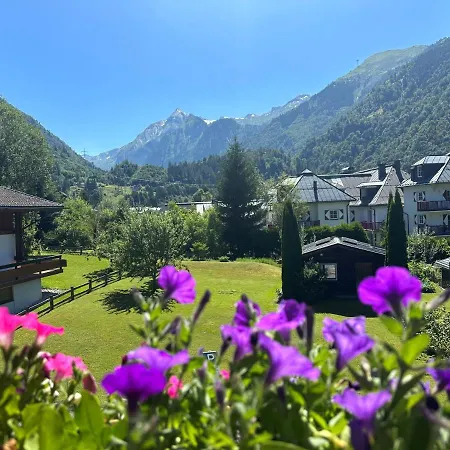 Pension Monika, Bed & Breakfast, Kitzsteinhorn Views 3*