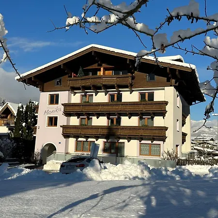 Fruehstueckspension Monika, B&B In Kaprun Including Summercard Pensión 3*