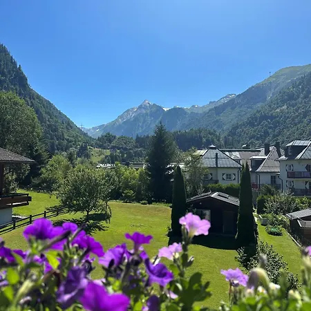 Casa de hóspedes Monika, Cozy B&b, Newly Renovated In 3*