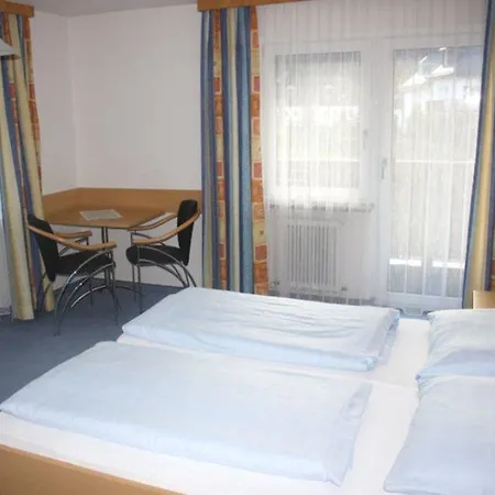 Pension Monika, Bed & Breakfast, Kitzsteinhorn Views