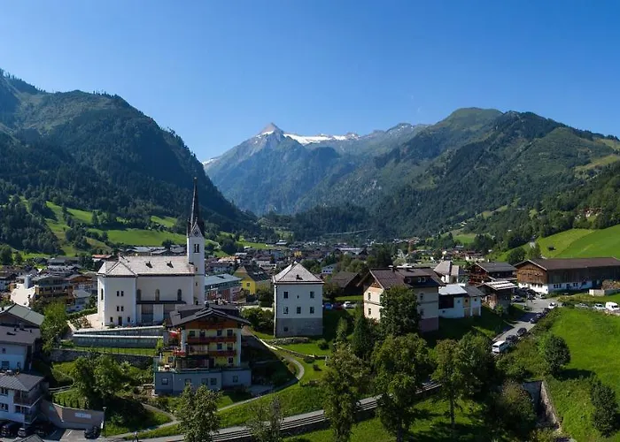 Monika, Summercard Included Gasthuis Kaprun