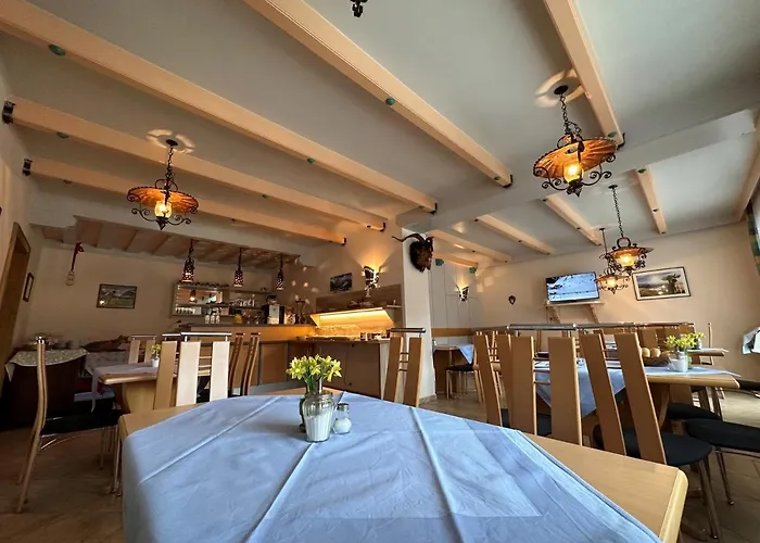 Gasthuis Monika, Summercard Included