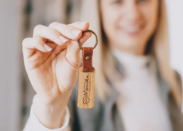 Gasthuis Monika, Summercard Included