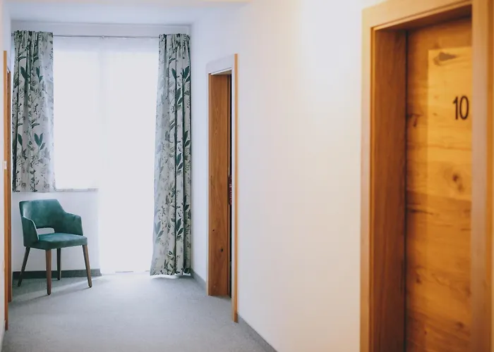 Monika, Summercard Included