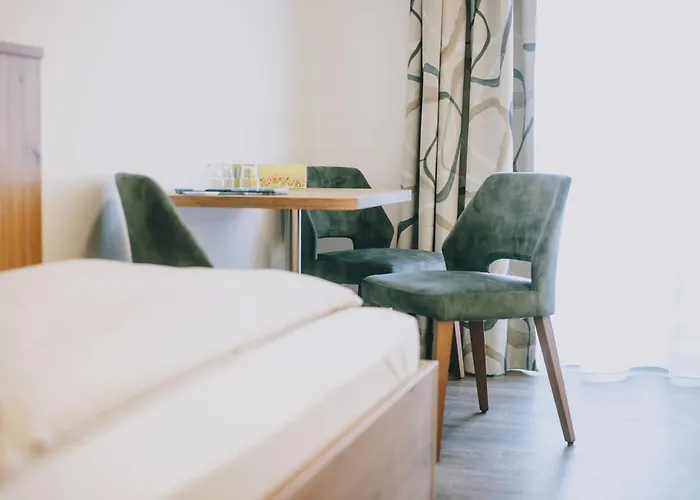 Monika, Summercard Included Gasthuis