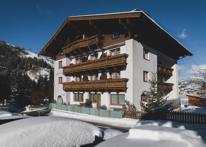 Guest house Monika, Summercard Included Kaprun