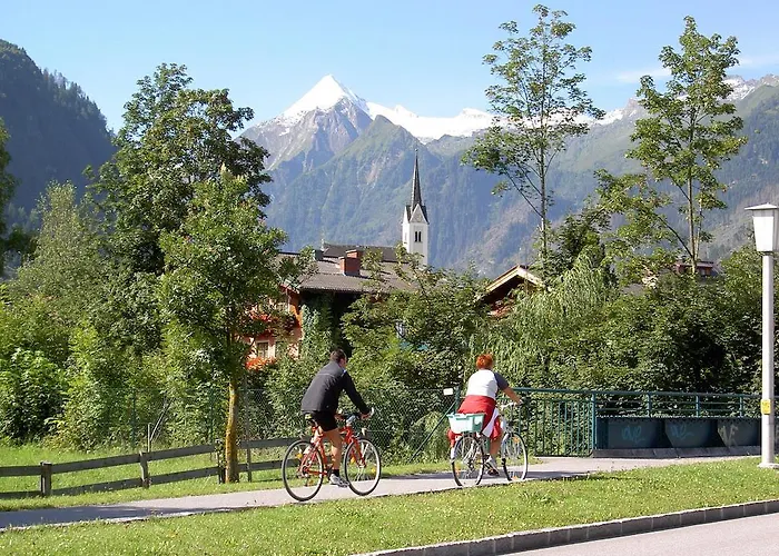 Monika, Summercard Included Pensión